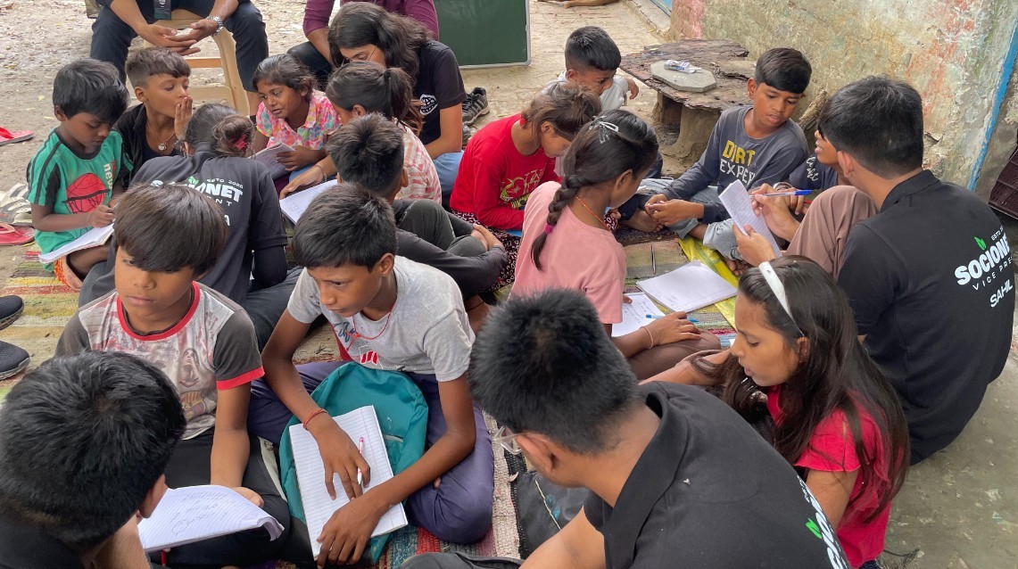 Academic Drive - volunteer event